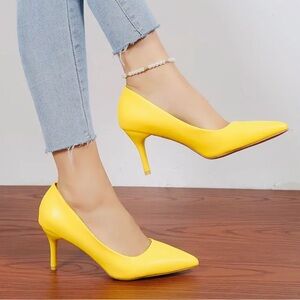 Elegant Yellow Women's Pumps